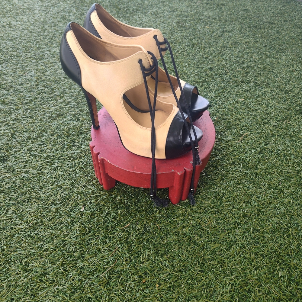 L.A.M.B Oxford Style Platform Peep Toe Pumps
